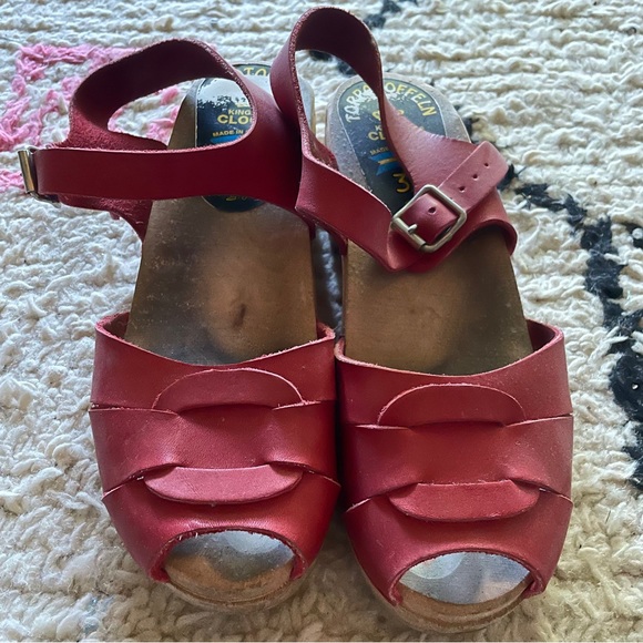 Swedish Low Heel Clogs - Picture 1 of 8